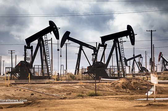 Oil-Well-Pumps-Field-Clouds