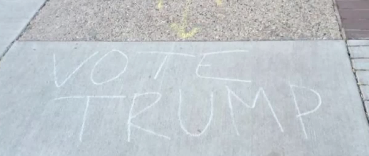 Emory University students scared by “Trump 2016″ chalk signs (Video)